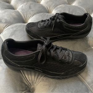 Skechers Black Suede Memory Foam Size 8.5